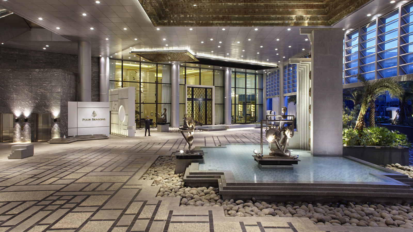 Four Season Hotel Jakarta Opens at Capital Place | The Art of Business