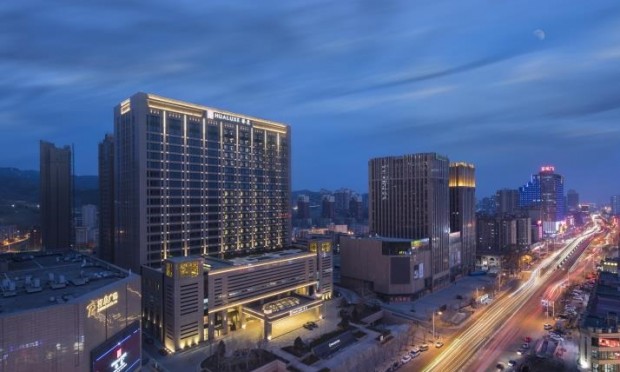 IHG Unveils New Hualuxe Hotel As 300th Opening for Greater China