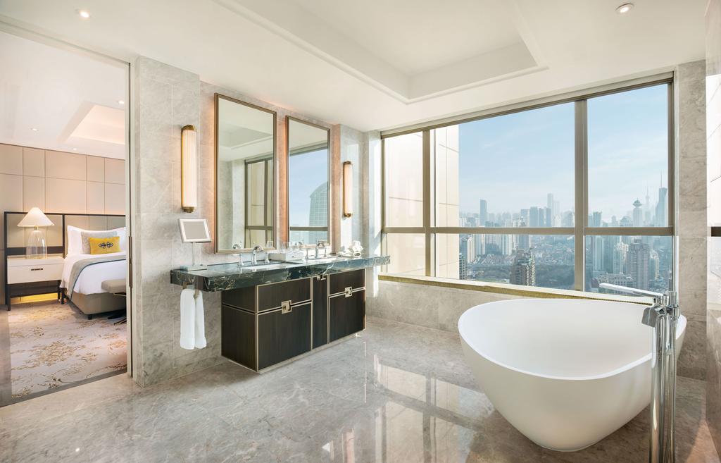 The St. Regis Shanghai Jingan has opened in China’s largest city, marking the brand’s ninth hotel in the Greater China region.