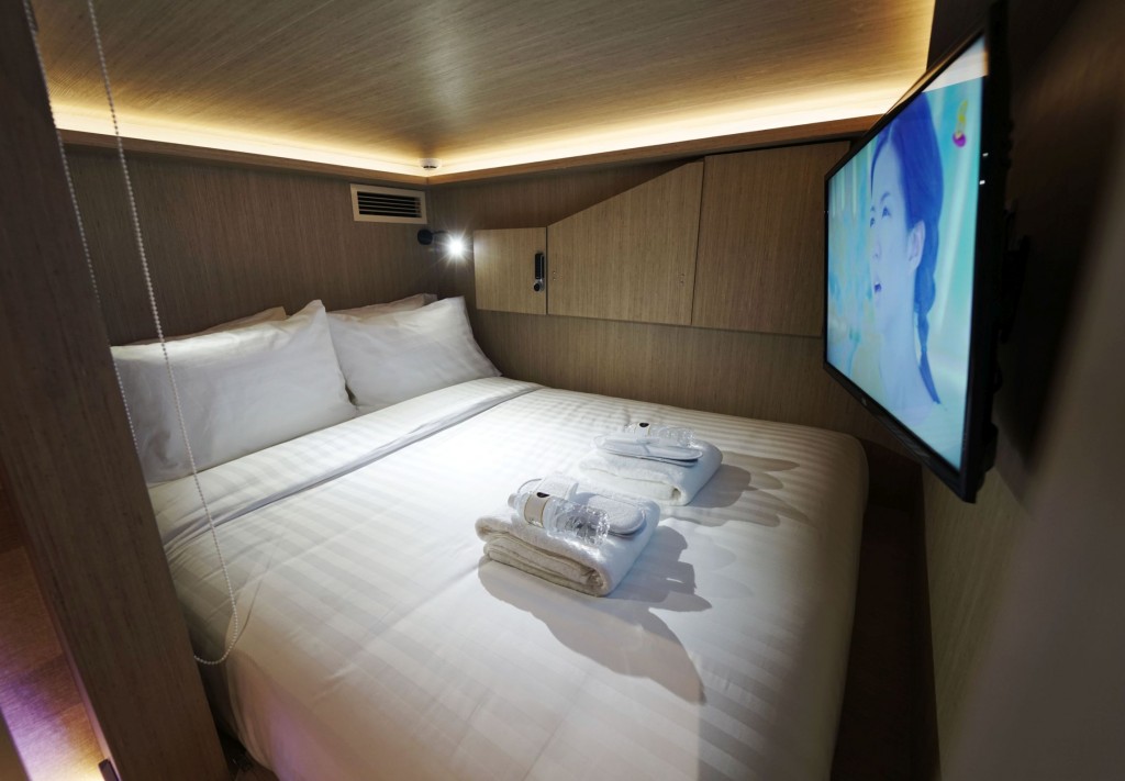 CUBE Boutique Capsule Hotel has opened in Singapore, offering business travellers a unique, budget-friendly take on vibrant Kampong Glam.