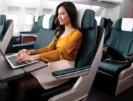 Airline Review: Cathay Pacific Business Class SIN-HKG