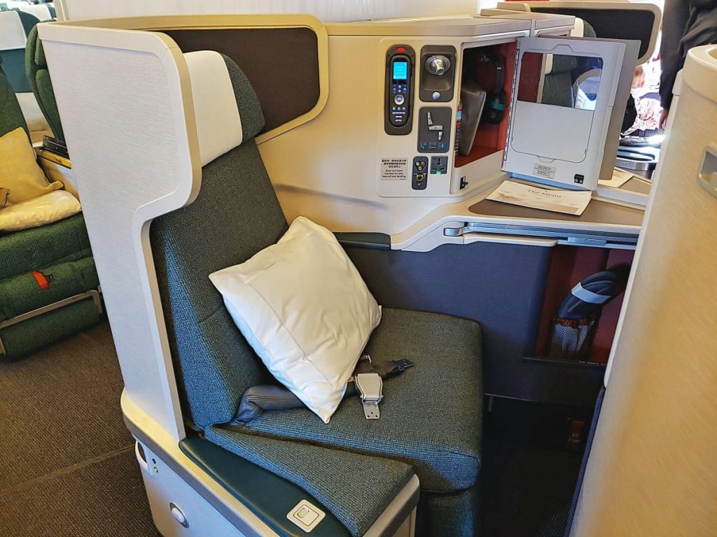 Cathay Pacific business class