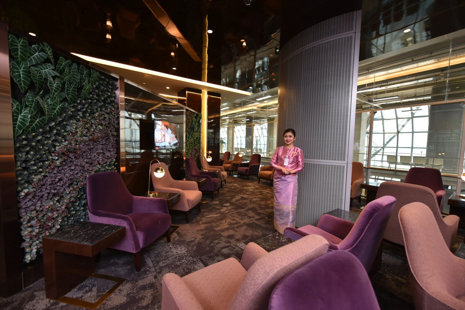 Thai Airways Opens New Royal Orchid Prestige Lounge - The Art of Business  Travel