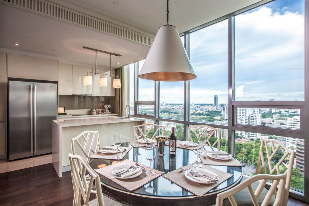 The new Oriental Residences on Bangkok's Wireless Road combines authentic Thai hospitality with lavish surroundings.