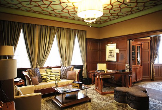 Nick Walton steps back in time, to Shanghai's heyday with a night at the new Fairmont Peace Hotel.