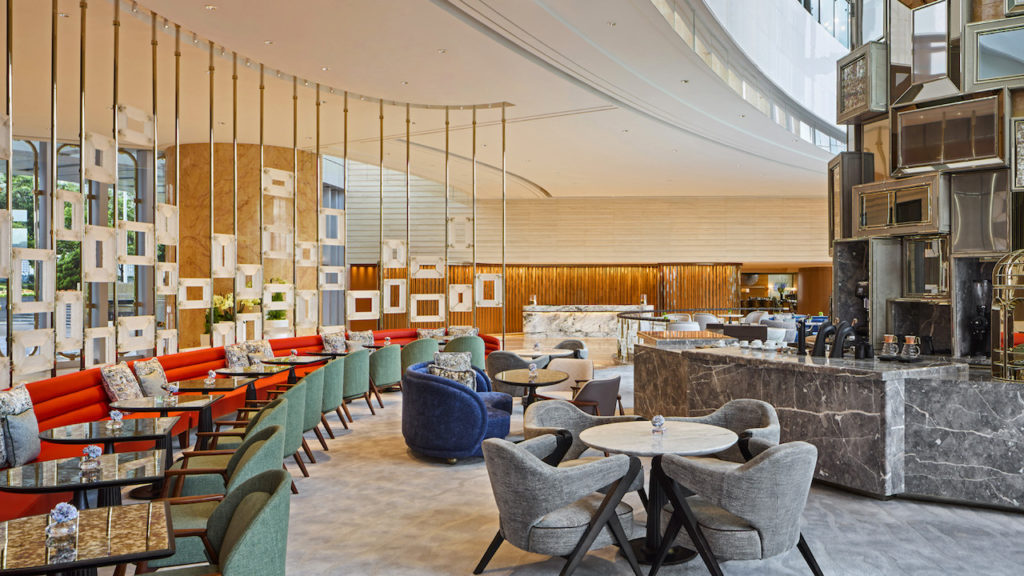 Four Seasons Hotel Hong Kong has completed the second phase of the hotel's transformation with the opening of Bar Argo and lobby café Gallery.