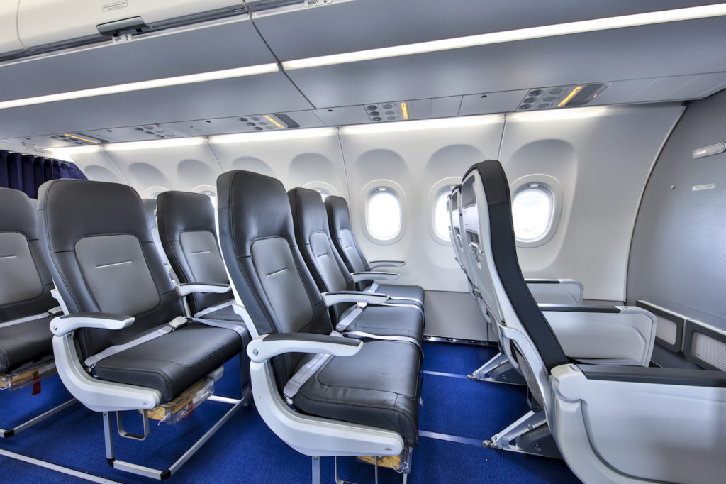 Featuring more comfortable seats, larger luggage compartments, and modern lighting, Lufthansa has introduced the new Airspace Cabin to its A321Neo fleet. 