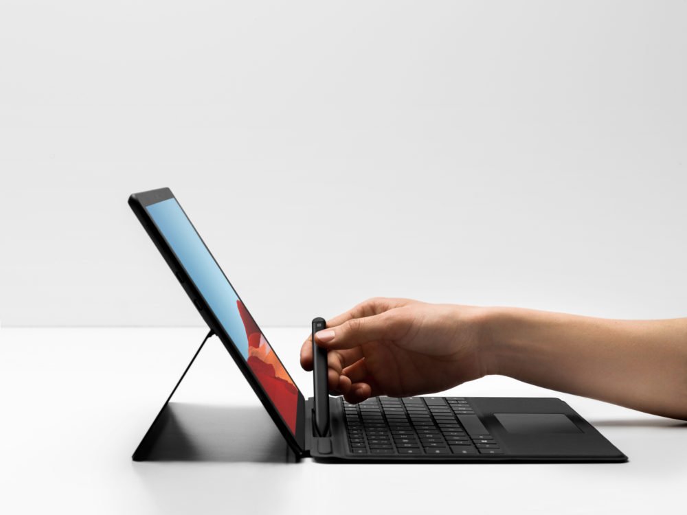 Microsoft has added powerful new models of its acclaimed Surface laptop and table range, with each new addition a powerhouse for business travellers on the move. 