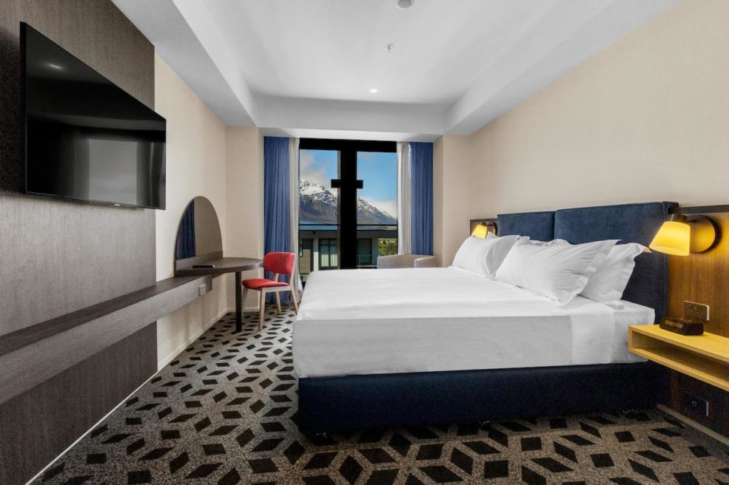 New Zealand’s first new-build Holiday Inn hotel in a decade is on track to open its doors in Queenstown in early December.