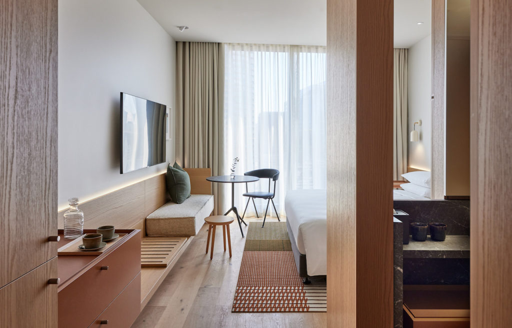 Hyatt Centric Melbourne has opened in a prime location in the heart of Melbourne's fast-emerging downtown, providing business travellers with an ideal setting for discovering Australia's second largest city.