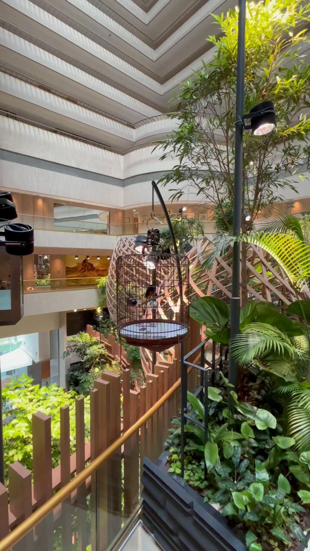 Birdsong fills the urban oasis that is the lobby of the Parkroyal Collection at Singapore’s Marina Bay. Look out for our review of this stunning hotel next week.