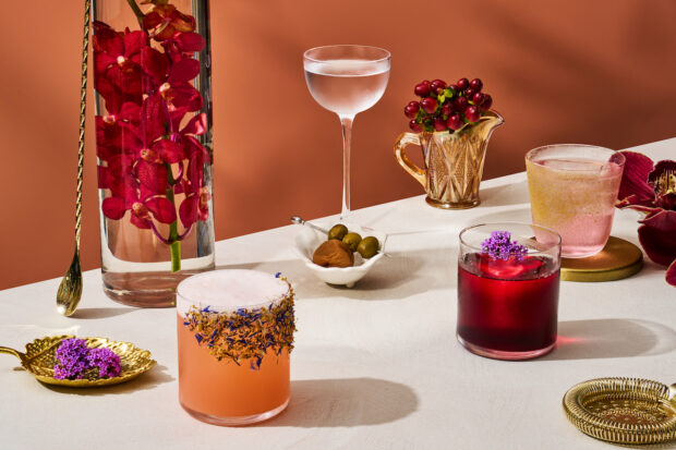 Four Seasons Singapore Launches New Garden-Inspired Cocktail List