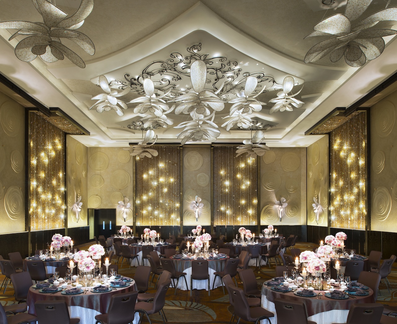 W Singapore – Sentosa Cove has reopened its iconic ballroom and newly renovated meeting rooms, marking a significant milestone in its commitment to providing exceptional event spaces.